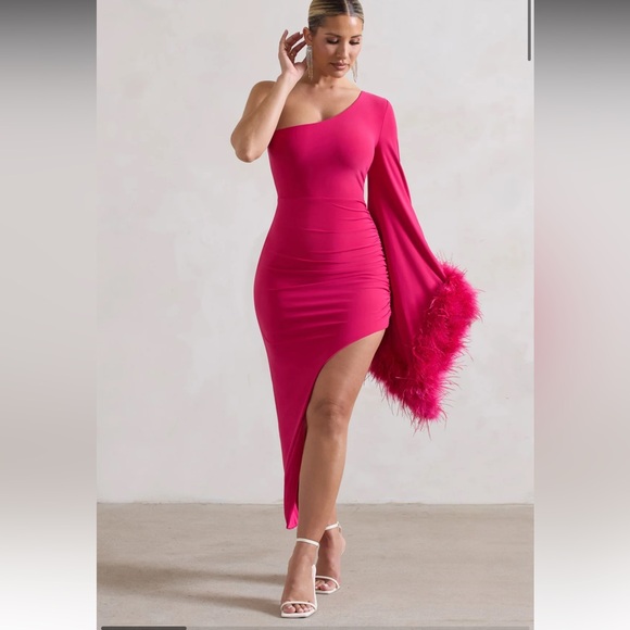 Club L London Dresses & Skirts - Club L London July asymmetrical shoulder cape midi dress with feathers.Pink. NWT